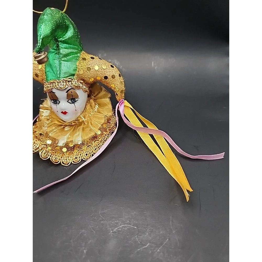 Jester Harlequin Clown Head Gold & Green Hand Painted Porcelain‎ Ornament/Magnet